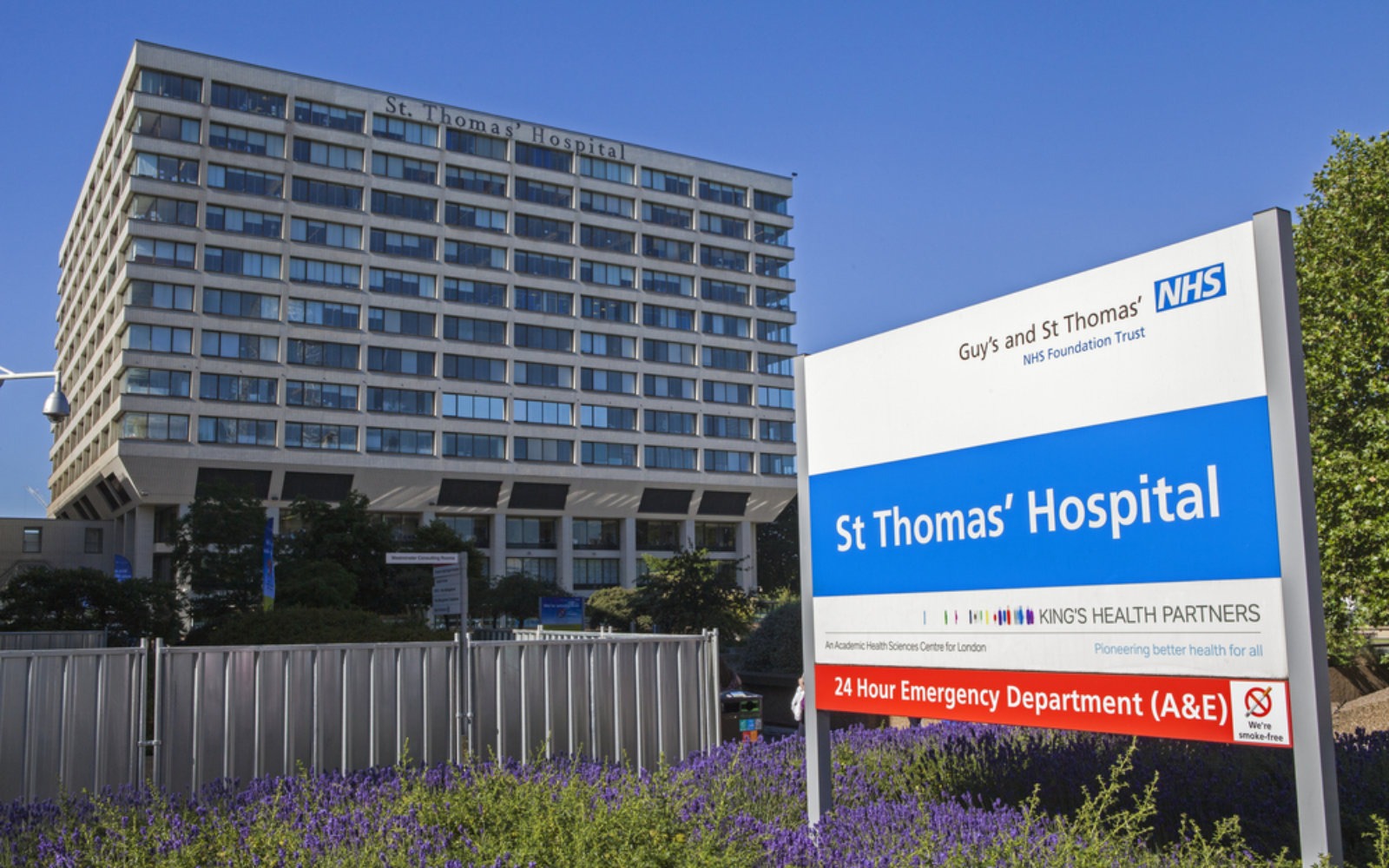Healthcare furniture for St Thomas Hospital